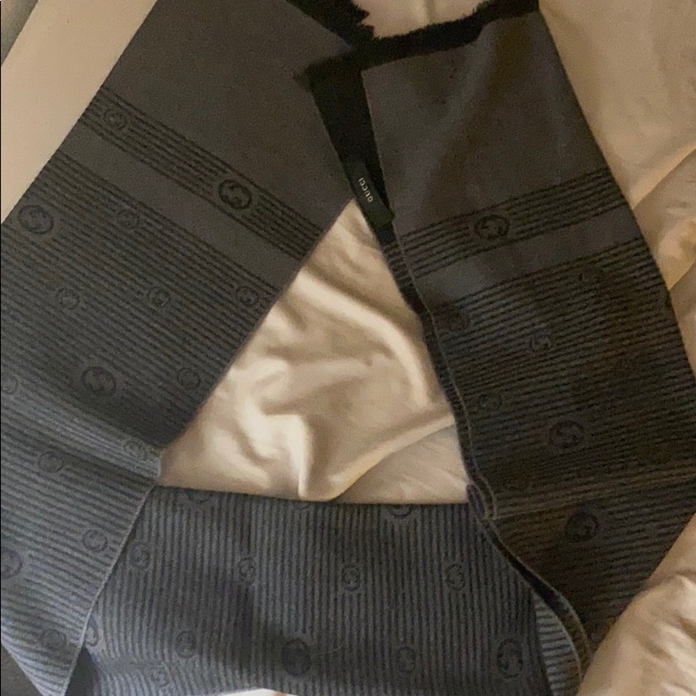 Gucci Scarf 2 sides 100% Authentic. NWOT
